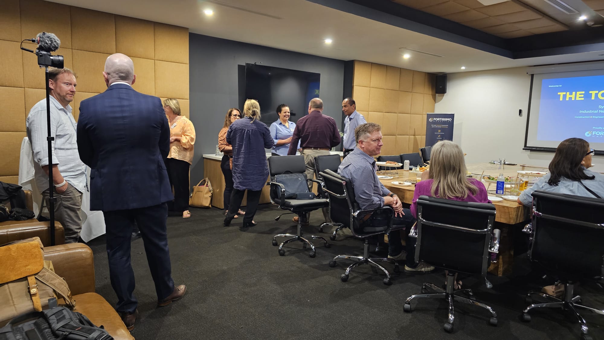 Industrial professionals in conversation